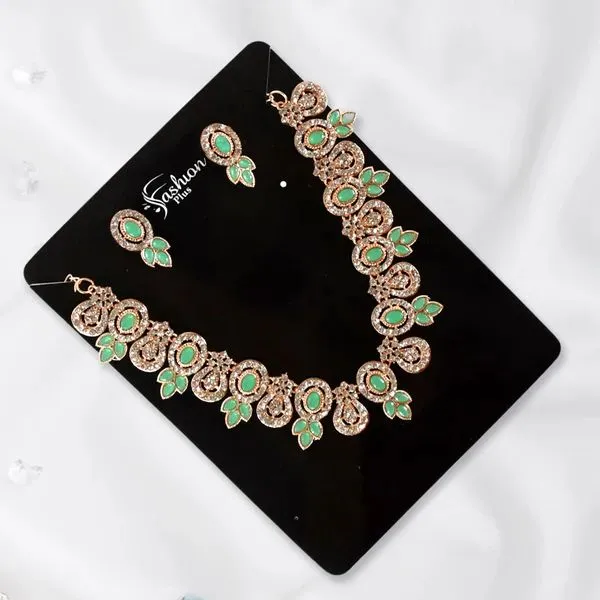 Diamond_Necklace_Set_–_Elegant_Jewelry_For_Women