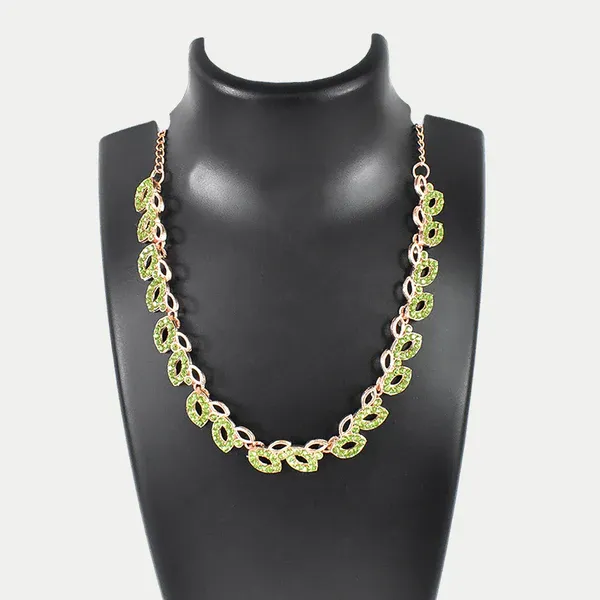 American_Diamond_Studded_Floral_Shaped_Necklace_With_Earrings_–_Sparkling_Jewelry_Set_For_Women