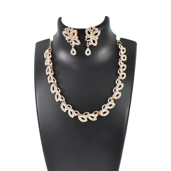 American_Diamond_Studded_Floral_Shaped_Necklace_With_Earrings_–_Sparkling_Jewelry_Set_For_Women