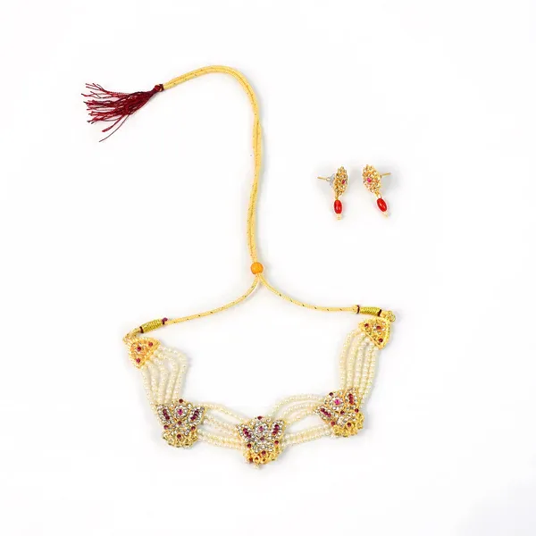 Chik_Moti_Necklace_Set_–_Sophisticated_Pearl_Jewelry_With_Everlasting_Beauty