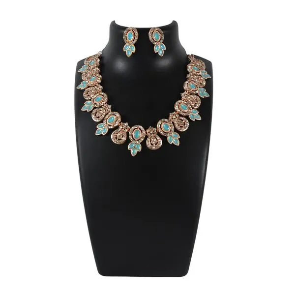 Diamond_Necklace_Set_–_Stunning_Jewelry_For_Women