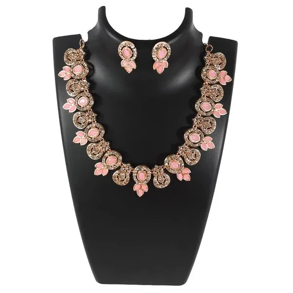Diamond_Necklace_Set_–_Elegant_Jewelry_With_Feminine_S_For_Women