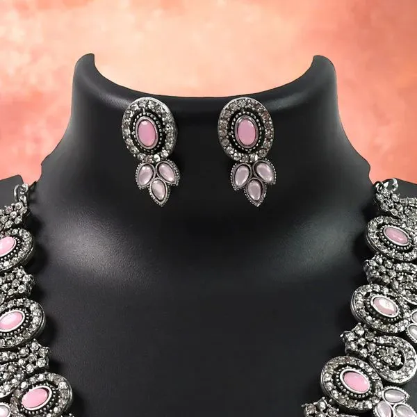 Exquisite_Diamond_Necklace_Set_–_Radiant_Elegance_Jewelry_For_Women