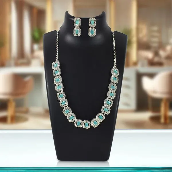 American_Diamond_Studded_Jewellery_Necklace_Set_–_Feminine_Sparkling_Jewelry_For_Women