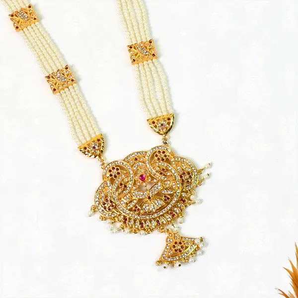 Moti_Rani_Har_–_A_Classic_Symbol_Of_Grace,_Elegant_Pearl_Necklace_For_Women