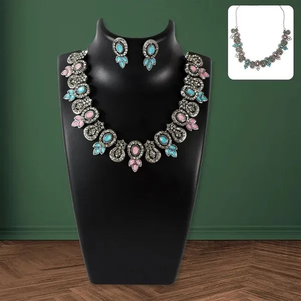 Necklace_Set_–_Stylish_Feminine_Jewelry_For_Women