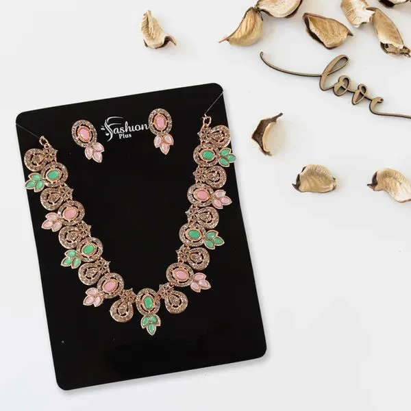 Elegant_Diamond_Necklace_Set_–_Stylish_Ful_Jewelry_For_Women
