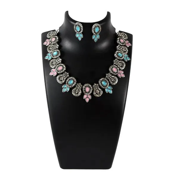 Necklace_Set_–_Stylish_Feminine_Jewelry_For_Women