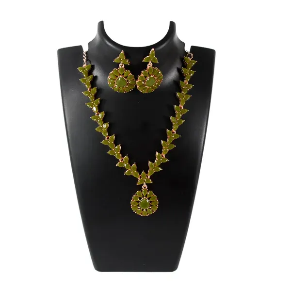 Elegant_Necklace_Set_–_Stylish_Jewelry_For_Women,_Perfect_For_Parties