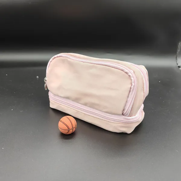 Pink_Polyester_Portable_Travel_Cosmetic_Bag_With_Handle