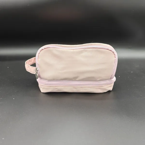 Pink_Polyester_Portable_Travel_Cosmetic_Bag_With_Handle