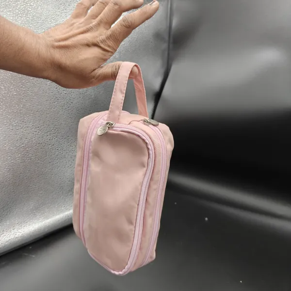 Pink_Polyester_Portable_Travel_Cosmetic_Bag_With_Handle