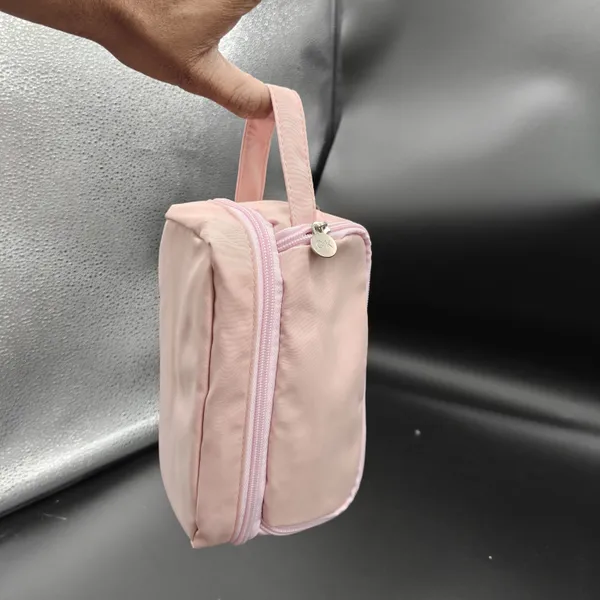 Pink_Polyester_Portable_Travel_Cosmetic_Bag_With_Handle