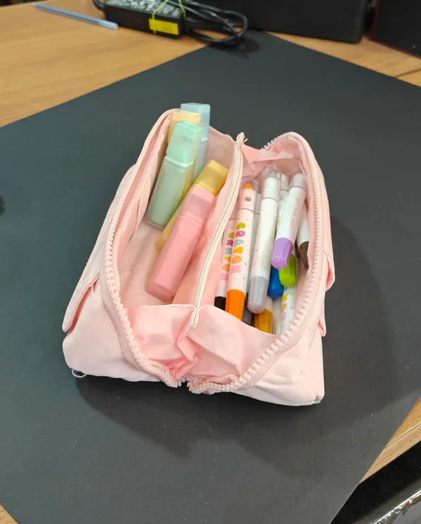 Pink_Polyester_Multi-Compartment_Pencil_Case_Pouch_For_Kids