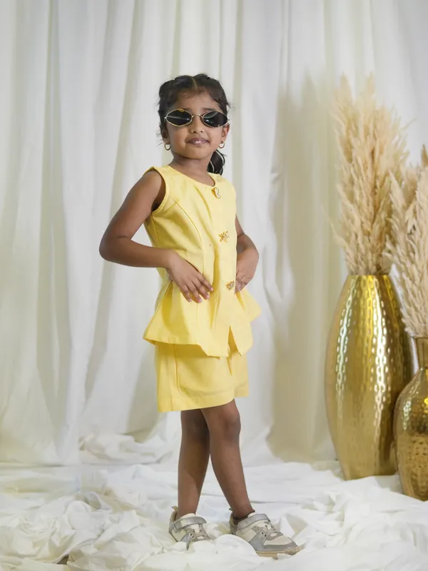 Yellow_Button_Coord_Set_For_Girl_Kids