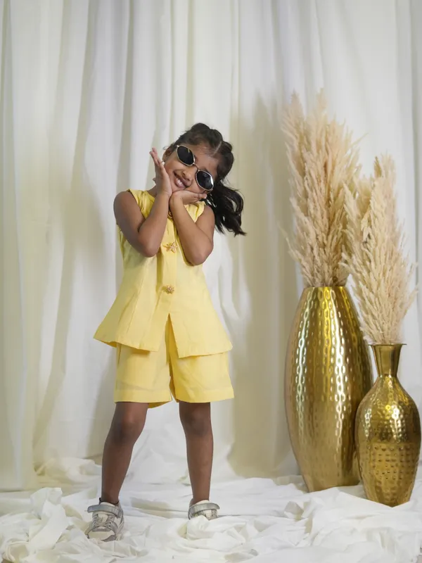 Yellow_Button_Coord_Set_For_Girl_Kids