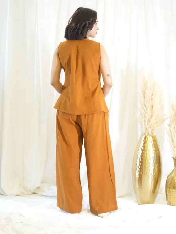 Brown_Front_Button_Top_Adult