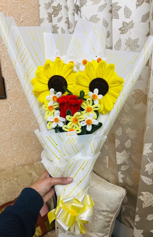 Yellow_Artificial_Sunflower_Floral_Bouquet_With_Gift_Wrapping