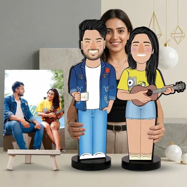 Personalized_Wooden_Couple_Cartoon_Standee