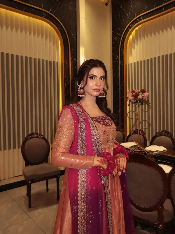 Luxury_Embroidery_&_Premium_Fabric_–_Stunning_Anarkali_Gown_Set.