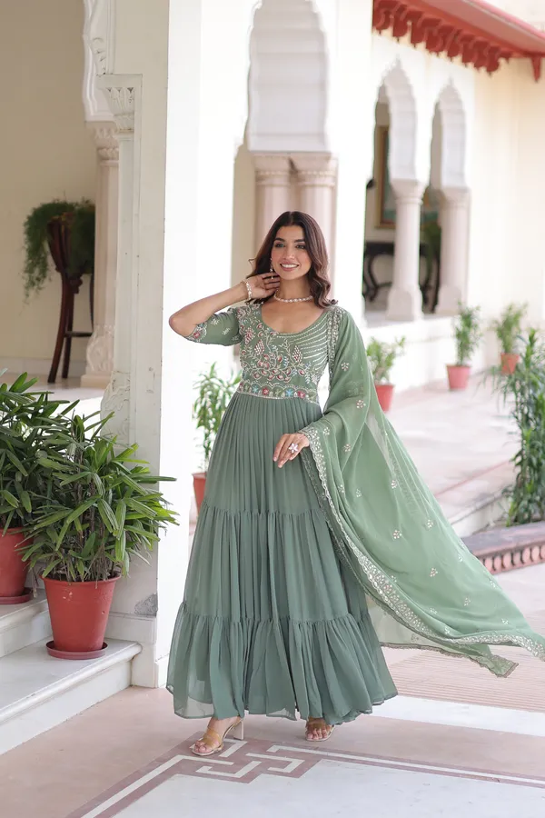Pista_Cotton_Gown_For_Women