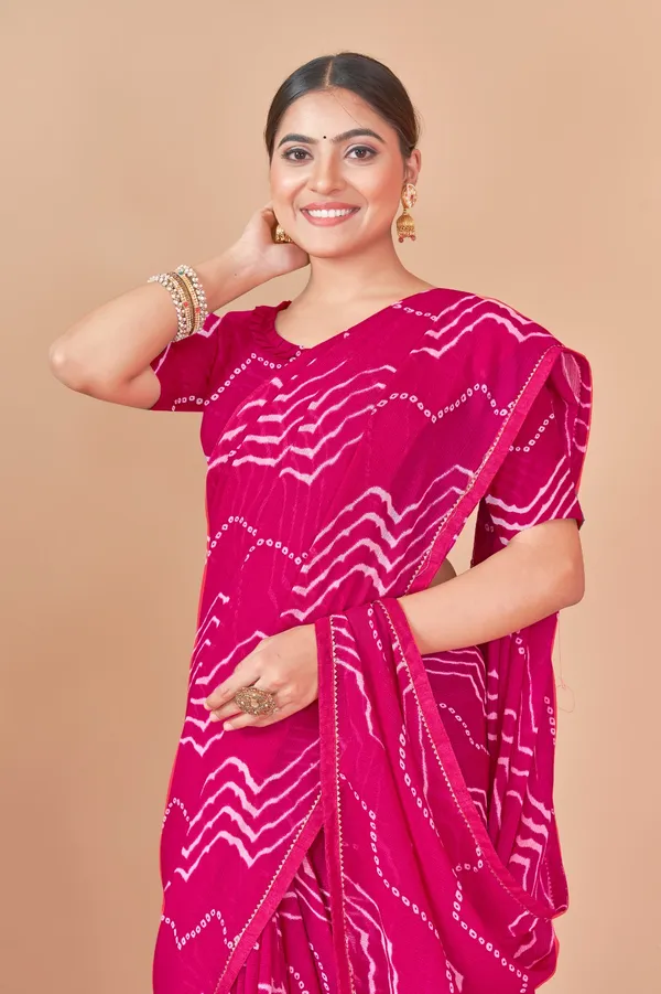 Pink_Bandhani_Georgette_Saree_With_Zigzag_Pattern