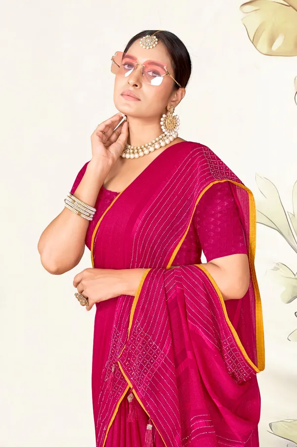 Traditional_Pink_Georgette_Bandhani_Saree_With_Golden_Border