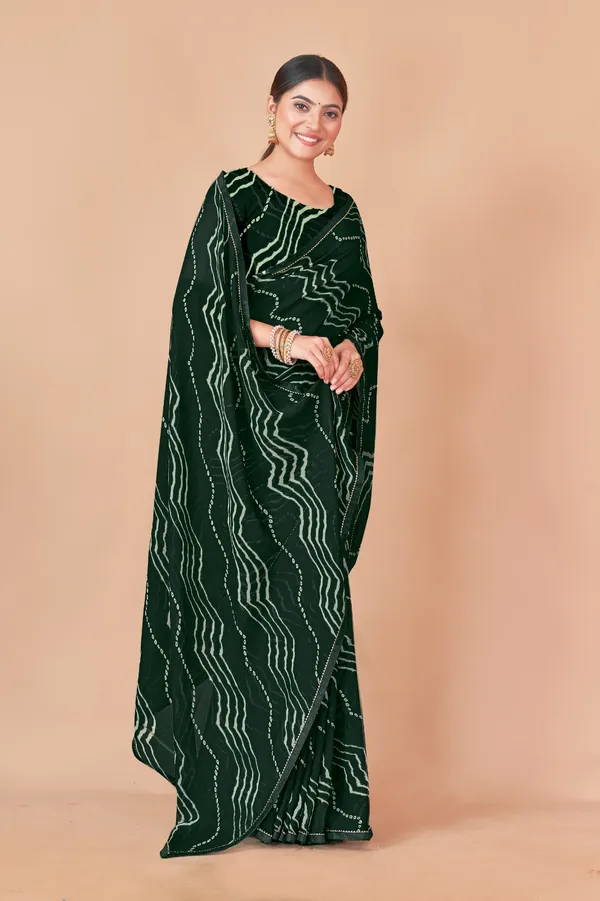 Dark_Green_Bandhani_Saree_With_Zigzag_Leheria_Pattern