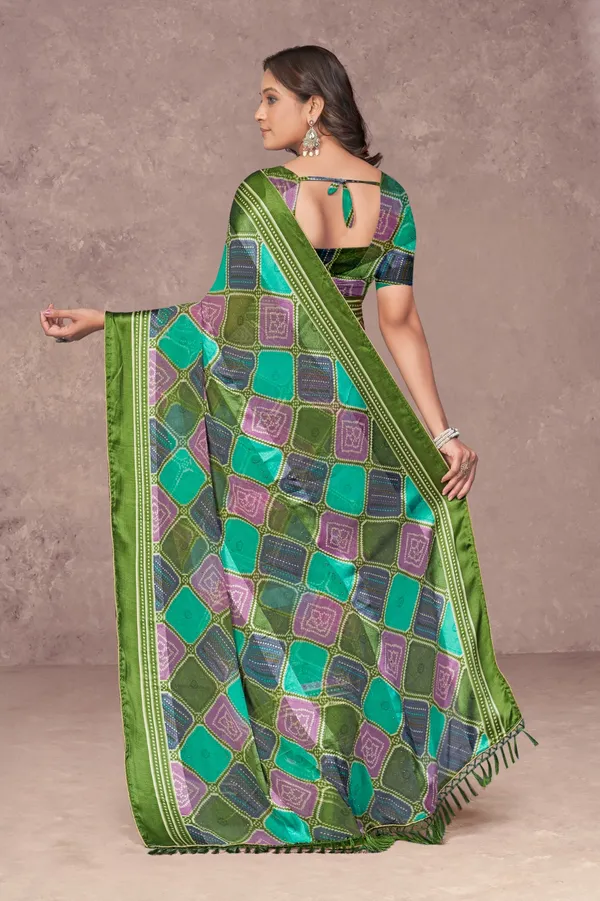Green_Geometric_Print_Saree_With_Blouse