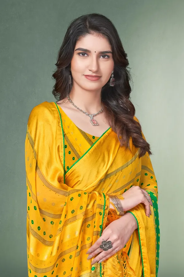 Yellow_And_Green_Bandhani_Print_Saree_With_Mirror_Work