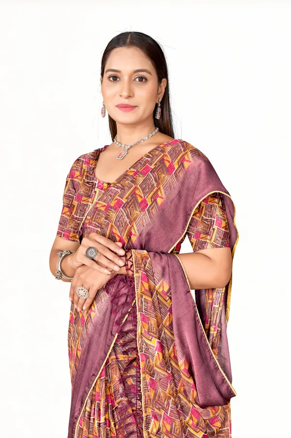 Traditional_Silk_Saree_With_Geometric_Weave_Pattern_And_Contrasting_Border