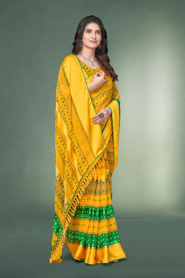 Yellow_And_Green_Bandhani_Print_Saree_With_Mirror_Work