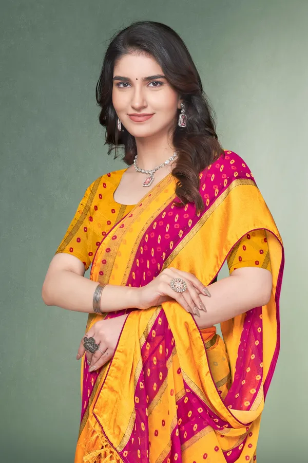 Yellow_And_Pink_Bandhani_Print_Saree_With_Mirror_Work