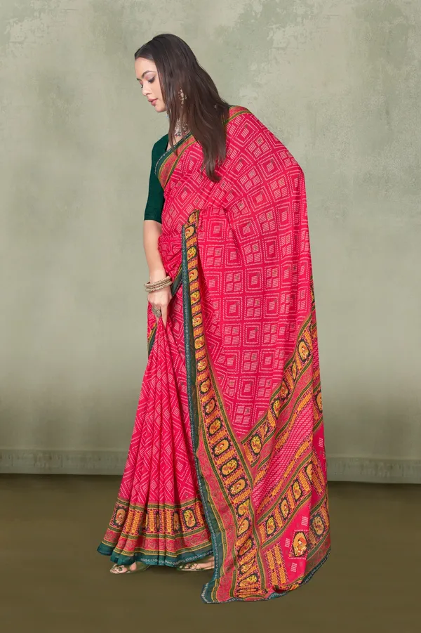 Traditional_Pink_Bandhani_Print_Saree_With_Green_Border