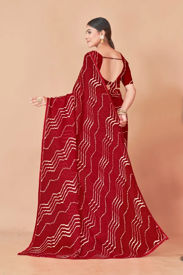 Red_Bandhani_Georgette_Saree_With_Zigzag_Pattern_And_Blouse