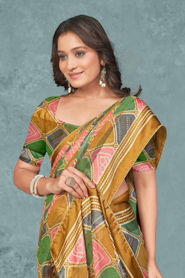 Multicolor_Checkered_Pattern_Silk_Saree_With_Golden_Border