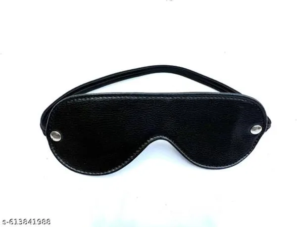 Romantic_Honeymoon_Toy_Kit_Handcuffs_Eye_Mask_Whip_Paddle_Couple_Play_Set_Pack_Of_4
