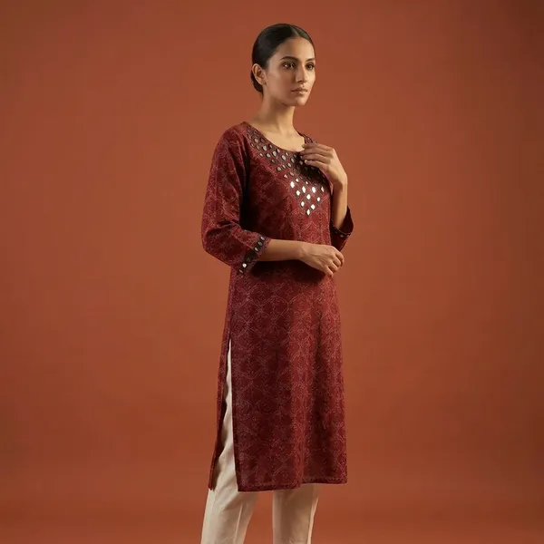 Maroon_Printed_Mirror_Work_Kurti_for_Women