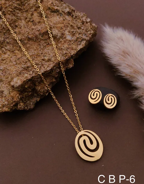 Golden_Premium_Chain_Brass_Pendant_For_Women