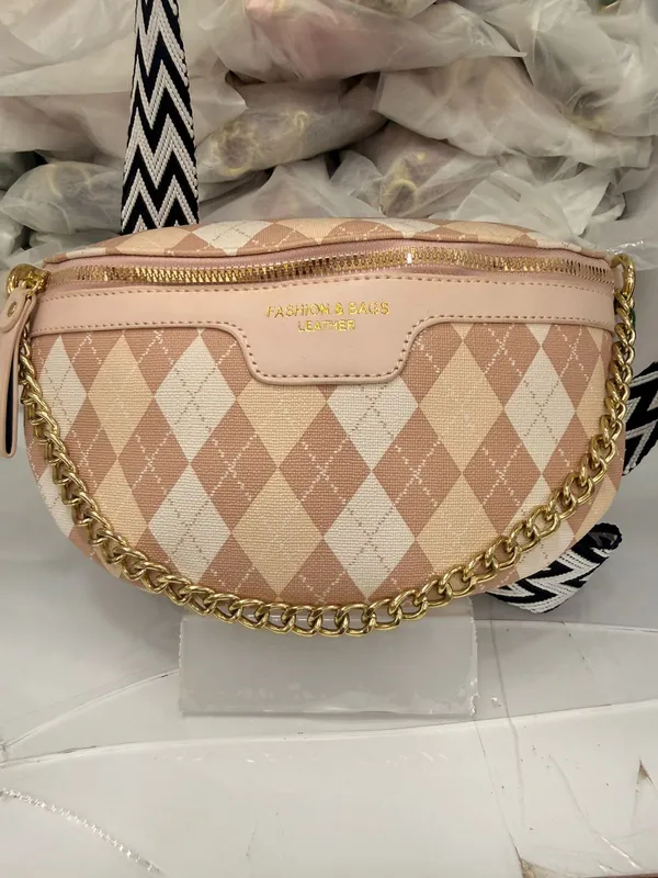 Peach_Argyle_Chain_Waist_Bag