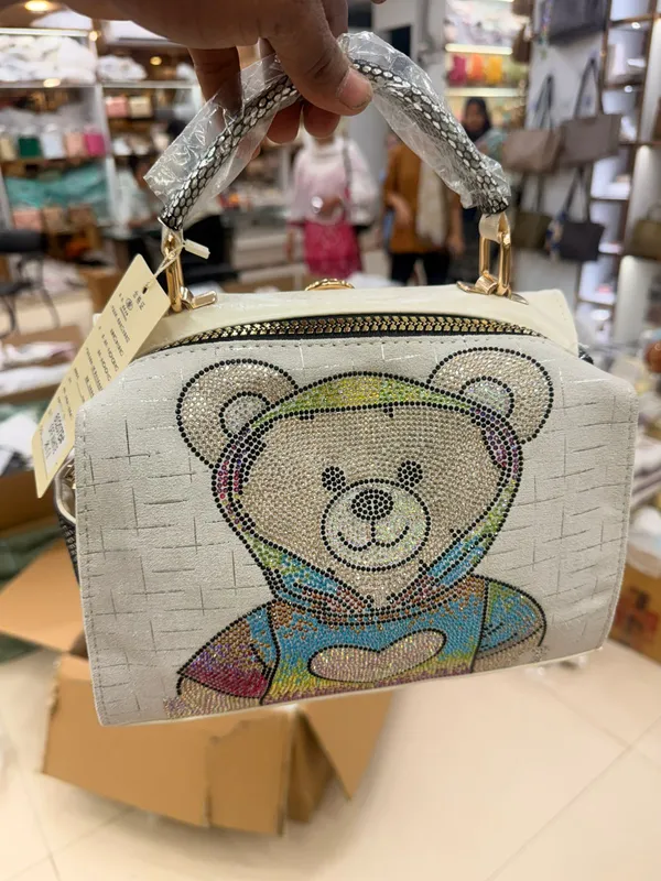 Rhinestone_Teddy_Structured_Handbag