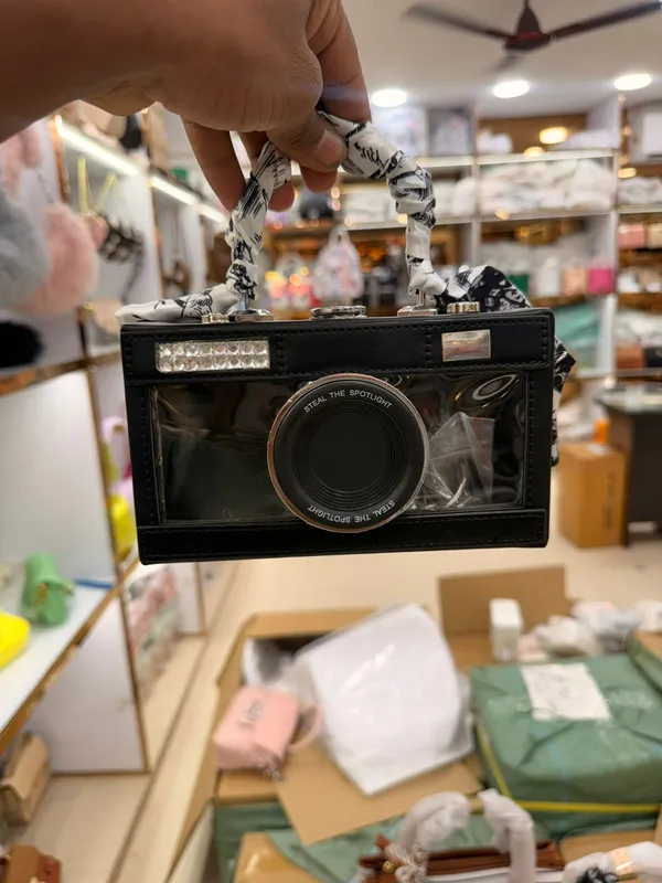 Black_Camera_Style_Designer_Handbag