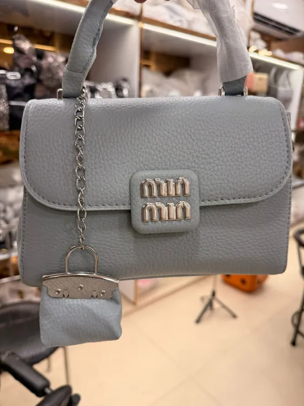Grey_Textured_Handbag_With_Mini_Charm
