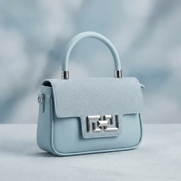White_Hobo_Bag_With_Chain_Detail