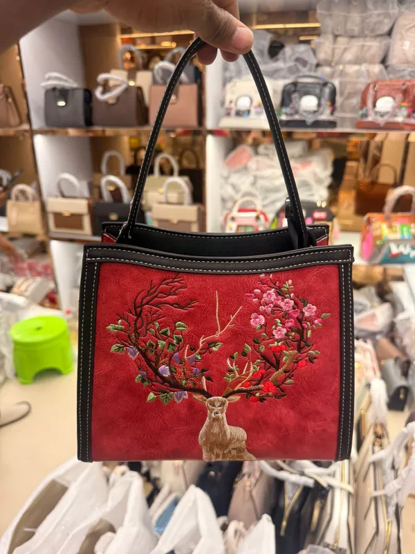 Red_Deer_Embroidered_Handbag