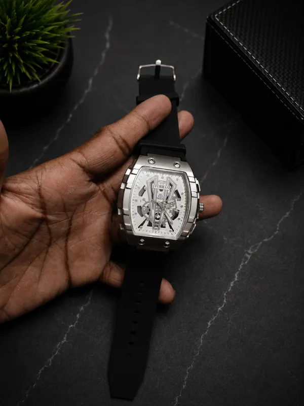Premium_Skeleton_Dial_Luxury_Watch_With_Black_Rubber_Strap