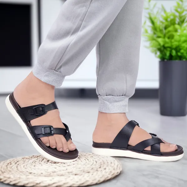 Mens_Black_Leather_Sandals_With_Double_Buckle_Straps_And_White_Sole