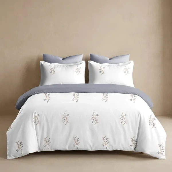 Zorico_Luxe_White_Lilly_Premium_Pure_Cotton_Bedding_Set_With_Floral_Embroidery_400_Tc_Fabric