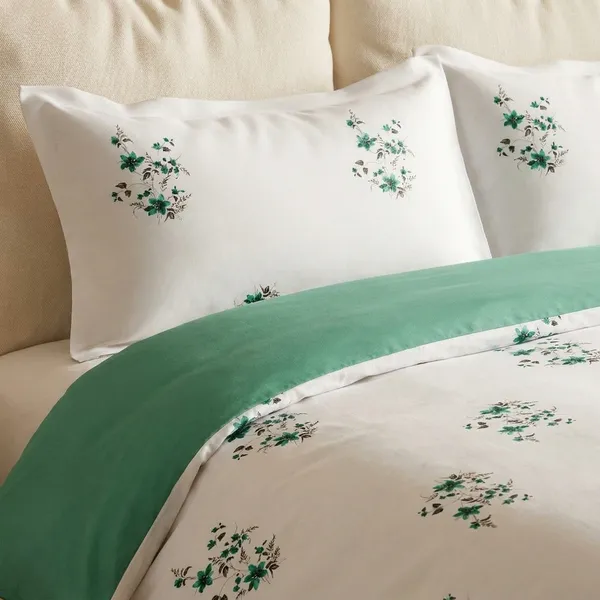 Zorico_Luxe_White_Lilly_Premium_Pure_Cotton_Bedding_Set_400_Tc_Fabric