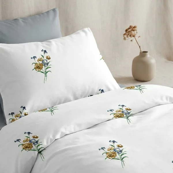 Zorico_Luxe_White_Lilly_Premium_Pure_Cotton_Bedding_Set_400_Tc_Fabric_With_Floral_Embroidery
